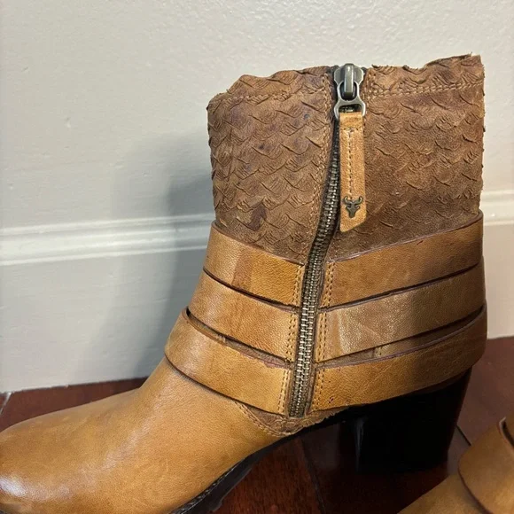 H.S. Trask 7M Leather Mallory Boot Block Heel Ankle Booties Brown - Picture 10 of 10